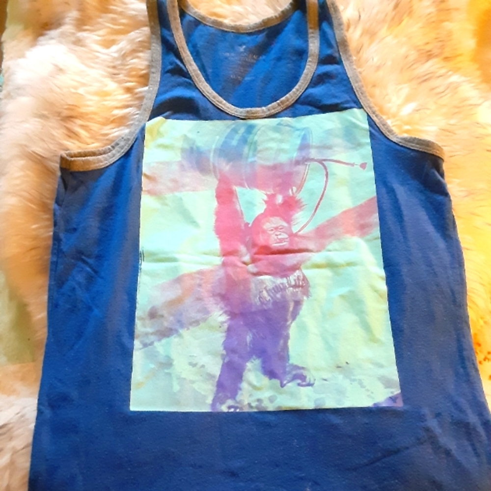 Novelty Tank